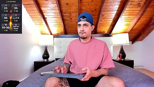 Sebastian Berne online show from 10-27-25, 06:56