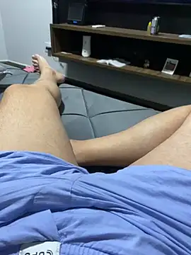 Snapshot of SabredLetdown chatting on 12-14-25, 04:07 SabredLetdown online show from 12-14-25, 04:07