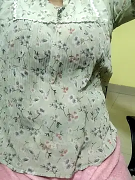 Your cutiepie  online show from 02-21-26, 12:28