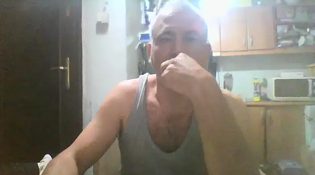 Snapshot of murat7888 chatting on 02-17-25, 07:04 murat7888 online show from 02-17-25, 07:04