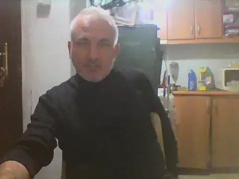 Snapshot of murat7888 chatting on 03-06-25, 12:19 murat7888 online show from 03-06-25, 12:19