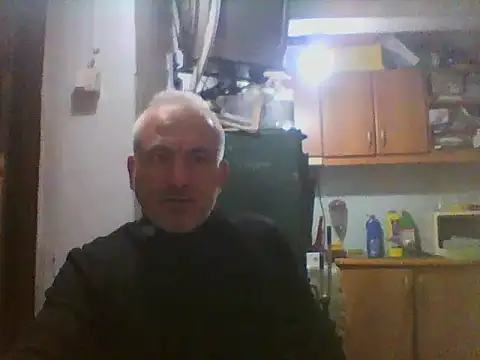 Snapshot of murat7888 chatting on 03-06-25, 03:45 murat7888 online show from 03-06-25, 03:45