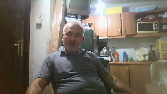 Snapshot of murat7888 chatting on 09-12-25, 08:03 murat7888 online show from 09-12-25, 08:03