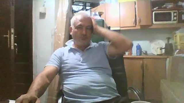 Snapshot of murat7888 chatting on 09-15-25, 07:08 murat7888 online show from 09-15-25, 07:08