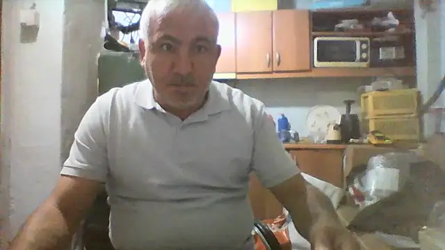 Snapshot of murat7888 chatting on 10-13-25, 06:24 murat7888 online show from 10-13-25, 06:24