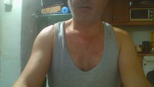 Snapshot of murat7888 chatting on 01-12-26, 02:44 murat7888 online show from 01-12-26, 02:44