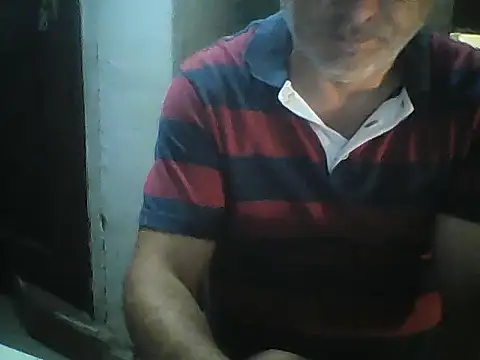 Snapshot of murat7888 chatting on 06-08-26, 10:26 murat7888 online show from 06-08-26, 10:26