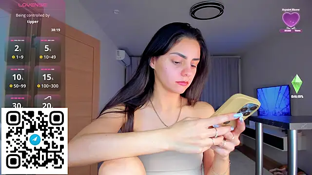 Snapshot of EmiliaZen chatting on 12-02-25, 06:47 EmiliaZen online show from 12-02-25, 06:47