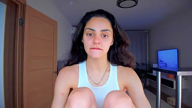 Snapshot of EmiliaZen chatting on 12-05-25, 08:05 EmiliaZen online show from 12-05-25, 08:05