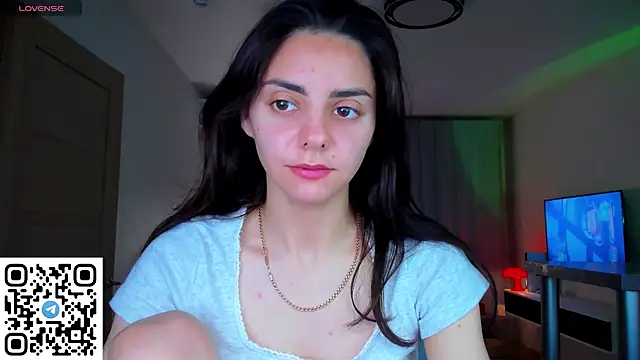 EmiliaZen online show from 07-06-26, 09:17