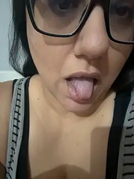 Snapshot of daianaspencer chatting on 09-13-25, 06:57 daianaspencer online show from 09-13-25, 06:57