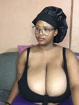 Snapshot of NonoGotBoobies chatting on 02-06-25, 02:22 NonoGotBoobies online show from 02-06-25, 02:22