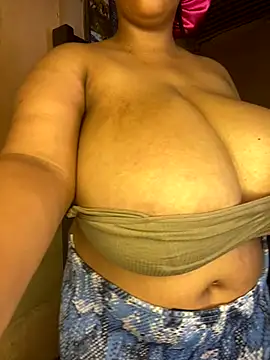 Snapshot of NonoGotBoobies chatting on 11-13-25, 07:07 NonoGotBoobies online show from 11-13-25, 07:07