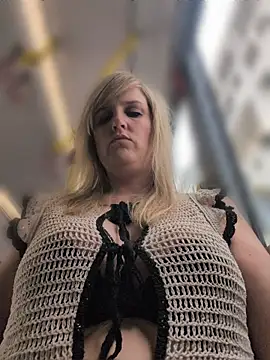 Snapshot of Sexybiene969 chatting on 05-22-26, 04:01 Sexybiene969 online show from 05-22-26, 04:01