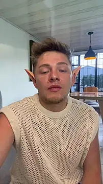 Angel Montiell online show from 10-31-25, 10:11