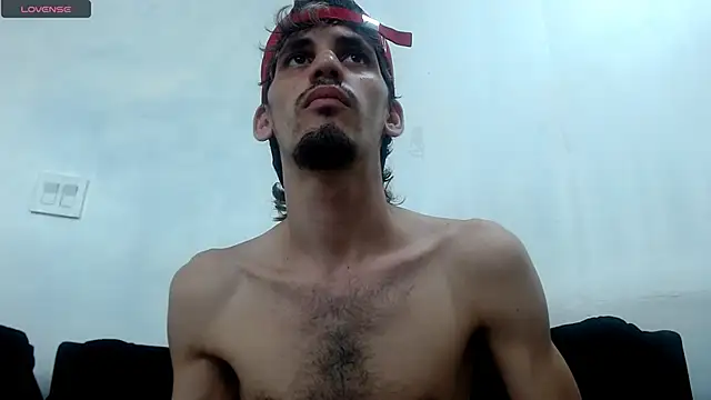 Snapshot of Dirty_Kingg chatting on 02-20-25, 08:47 Dirty Kingg online show from 02-20-25, 08:47