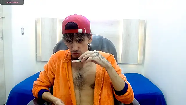 Snapshot of Dirty_Kingg chatting on 02-26-25, 02:48 Dirty Kingg online show from 02-26-25, 02:48