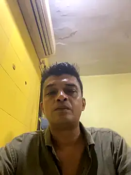 Snapshot of crazyfreaking chatting on 10-17-25, 07:38 crazyfreaking online show from 10-17-25, 07:38