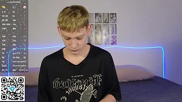 Julian wins online show from 02-19-26, 01:01