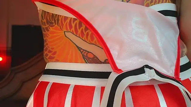 DemiDee online show from 12-24-24, 10:44