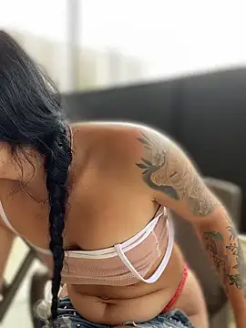 Dulce  Boyd online show from 03-21-25, 04:51