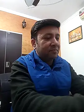 innocentboy1987 online show from 02-17-26, 05:48