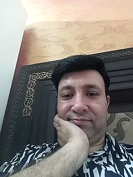 Snapshot of innocentboy1987 chatting on 05-02-26, 07:35 innocentboy1987 online show from 05-02-26, 07:35