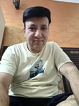 Snapshot of innocentboy1987 chatting on 05-04-26, 04:25 innocentboy1987 online show from 05-04-26, 04:25