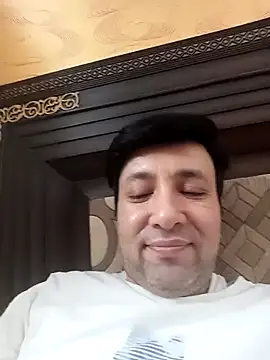 Snapshot of innocentboy1987 chatting on 06-01-26, 10:28 innocentboy1987 online show from 06-01-26, 10:28