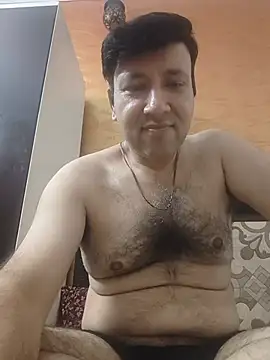 Snapshot of innocentboy1987 chatting on 07-10-26, 04:31 innocentboy1987 online show from 07-10-26, 04:31