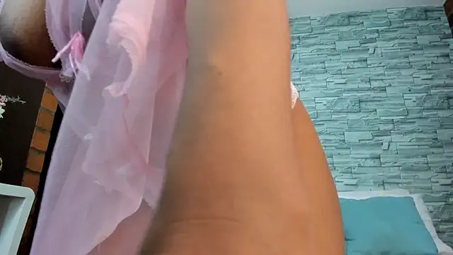 nicollesofia2 online show from 02-09-25, 06:47