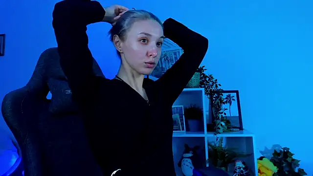 PhilippaAdamas online show from 02-12-25, 02:43