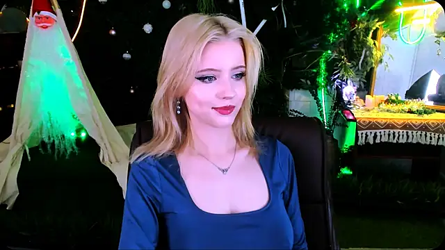 LeonaStane online show from 12-18-25, 06:03