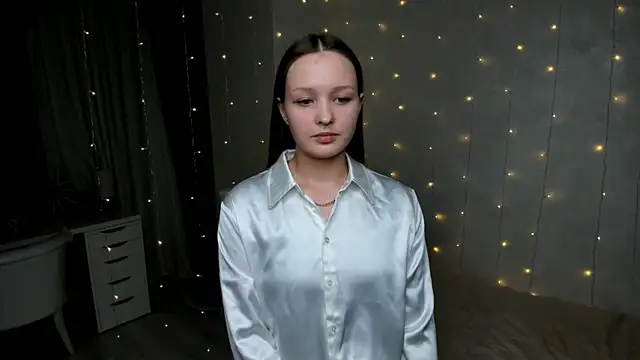 LorettaBierlly online show from 02-09-25, 03:56