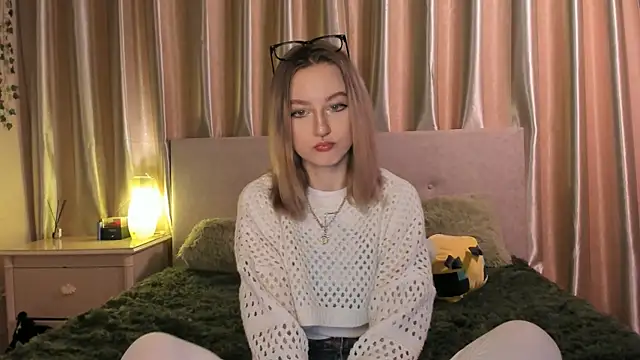 MiaRanki online show from 03-22-25, 04:37