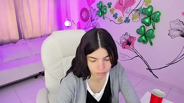 Isabela Fiorelli online show from 03-28-26, 01:22