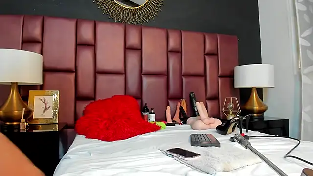 Snapshot of AgathaBladee chatting on 02-25-25, 08:09 AgathaBladee online show from 02-25-25, 08:09