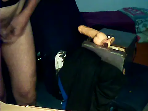 Snapshot of igracek30 chatting on 09-27-25, 03:39 igracek30 online show from 09-27-25, 03:39