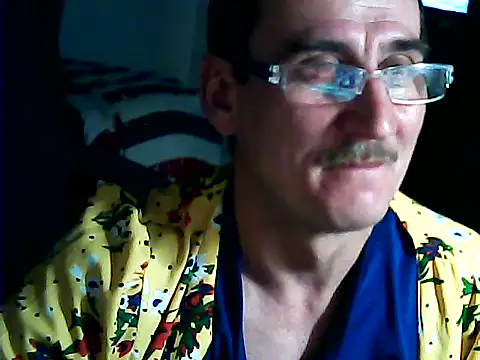 Snapshot of igracek30 chatting on 12-05-25, 07:10 igracek30 online show from 12-05-25, 07:10