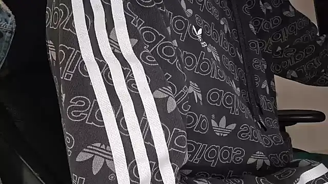 ademandjulia online show from 09-29-25, 04:50