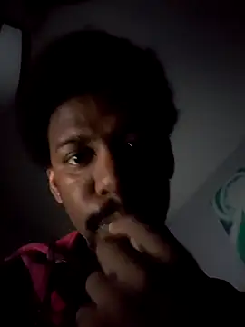 Snapshot of DUMDIDDYDUM99 chatting on 03-19-25, 01:32 DUMDIDDYDUM99 online show from 03-19-25, 01:32