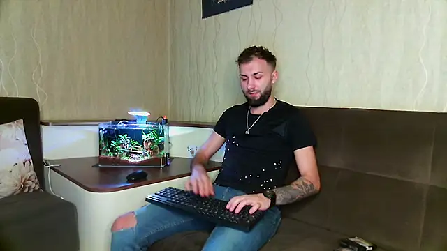 Snapshot of JamieNoxus chatting on 03-17-25, 06:29 JamieNoxus online show from 03-17-25, 06:29