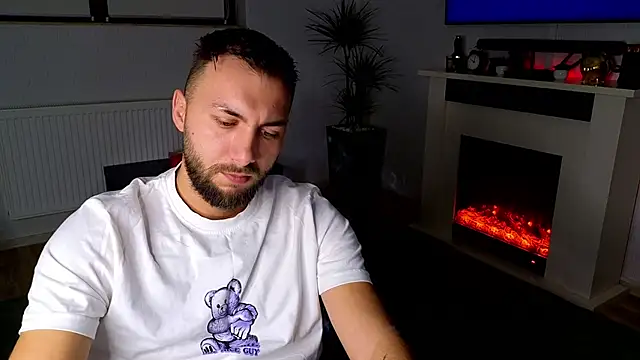 Snapshot of JamieNoxus chatting on 11-23-25, 08:03 JamieNoxus online show from 11-23-25, 08:03