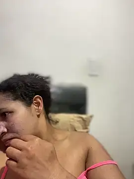 Carola-Ross online show from 10-19-25, 05:46