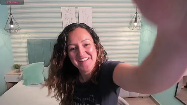 abby apple online show from 03-11-25, 05:35