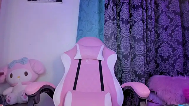 mikusitq  online show from 03-02-25, 11:20