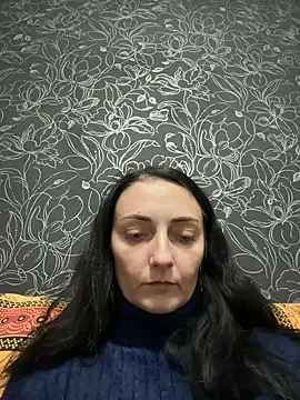 Snapshot of Miroslava1247 chatting on 02-08-25, 03:42 Miroslava1247 online show from 02-08-25, 03:42