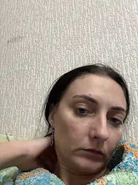 Snapshot of Miroslava1247 chatting on 02-15-25, 05:50 Miroslava1247 online show from 02-15-25, 05:50