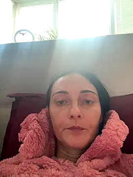 Snapshot of Miroslava1247 chatting on 10-11-25, 12:15 Miroslava1247 online show from 10-11-25, 12:15