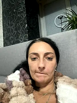 Snapshot of Miroslava1247 chatting on 11-07-25, 02:50 Miroslava1247 online show from 11-07-25, 02:50